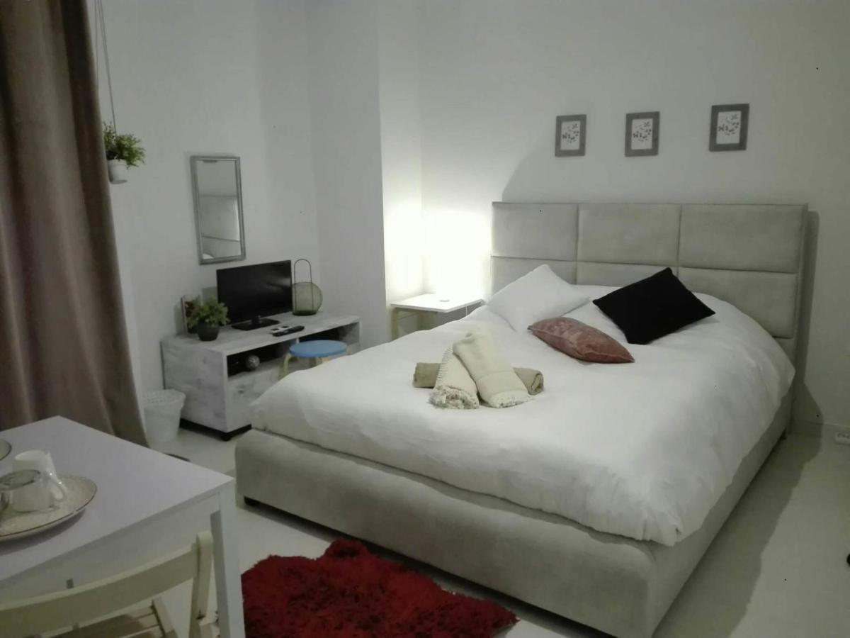 CKBSM Kalamata apartment Bagian luar foto