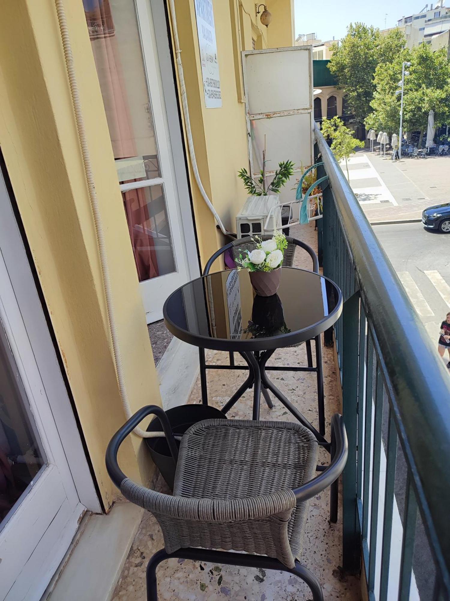 CKBSM Kalamata apartment Bagian luar foto
