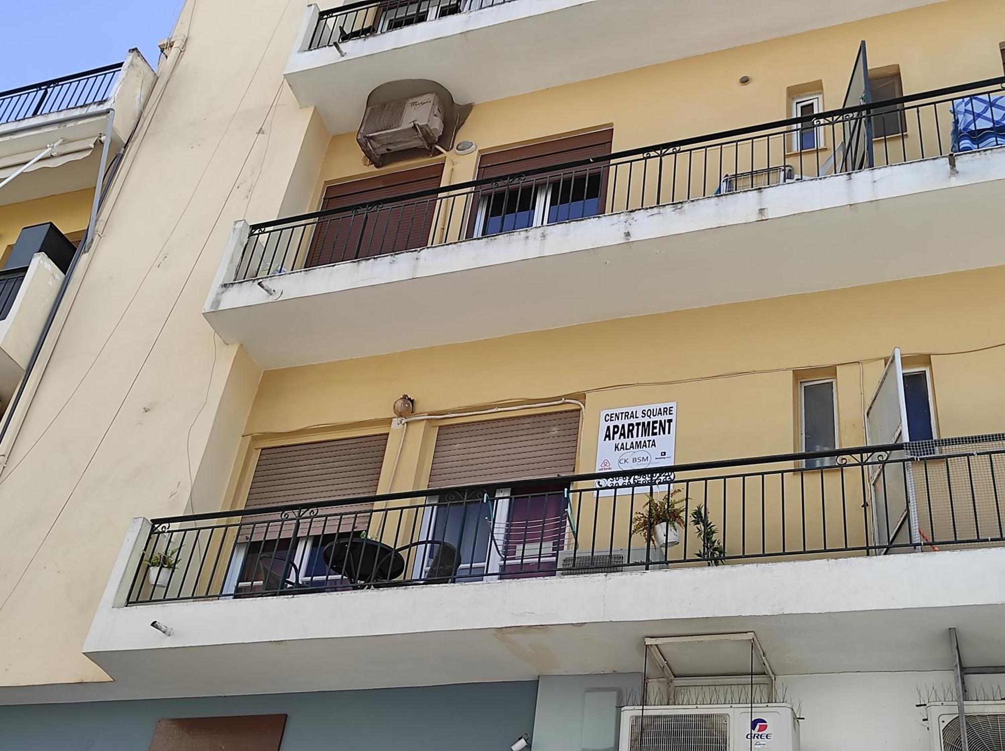 CKBSM Kalamata apartment Bagian luar foto